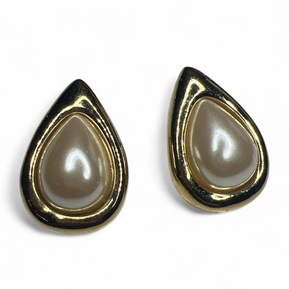 Givenchy Vintage Pierced Teardrop Pearl Earrings rare